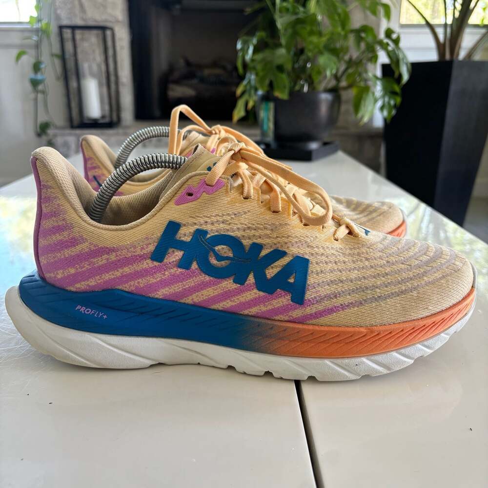 Hoka Women's Mach 5 Running Shoes in Impala Cyclamen - Size 10B